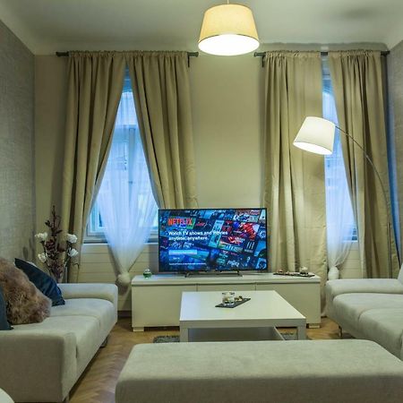Exclusive 3 Bedroom Top-Notch Flat, Great Location Prag Exterior foto
