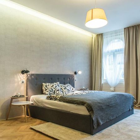 Exclusive 3 Bedroom Top-Notch Flat, Great Location Prag Exterior foto
