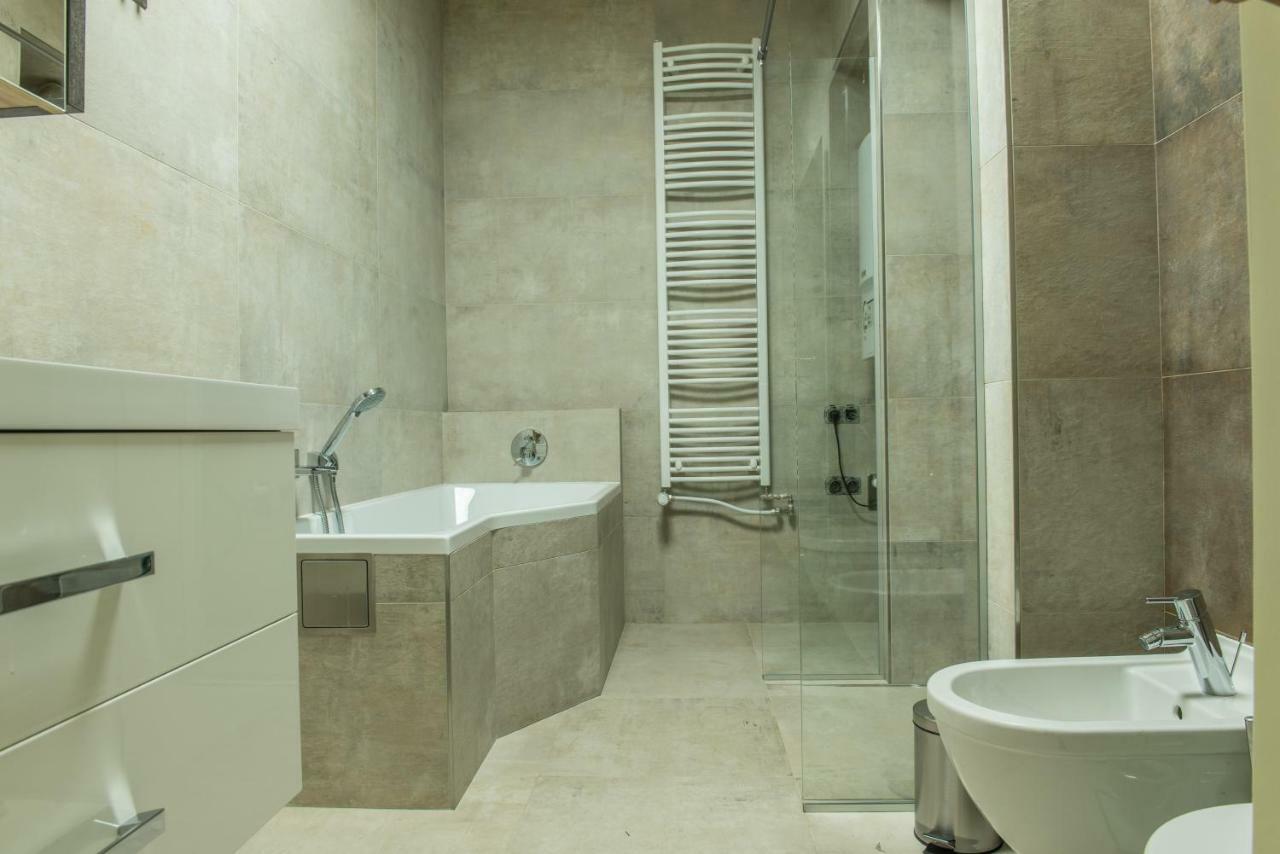 Exclusive 3 Bedroom Top-Notch Flat, Great Location Prag Exterior foto