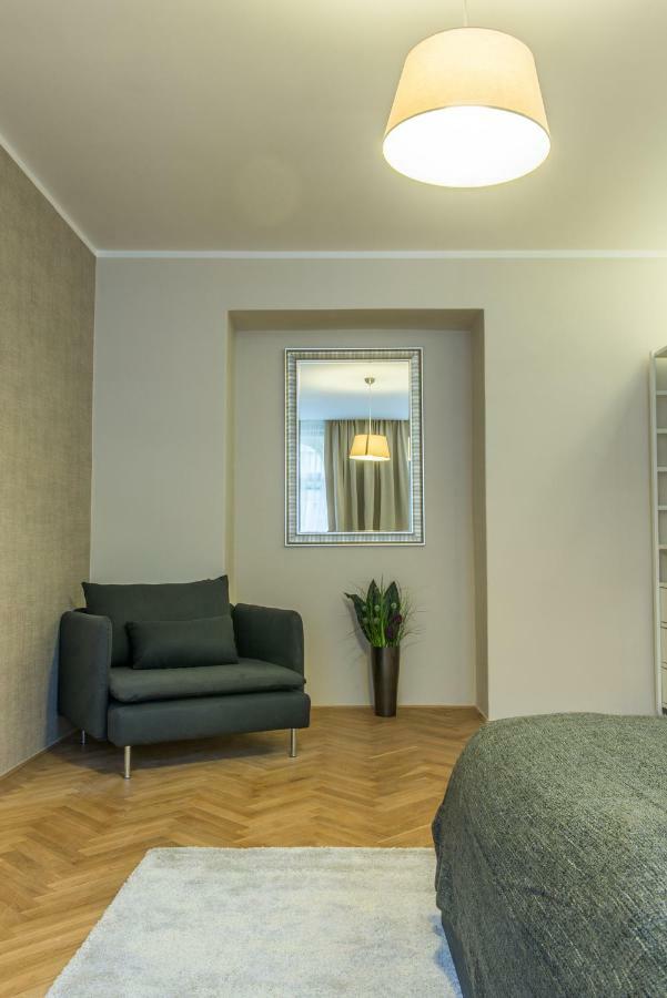 Exclusive 3 Bedroom Top-Notch Flat, Great Location Prag Exterior foto