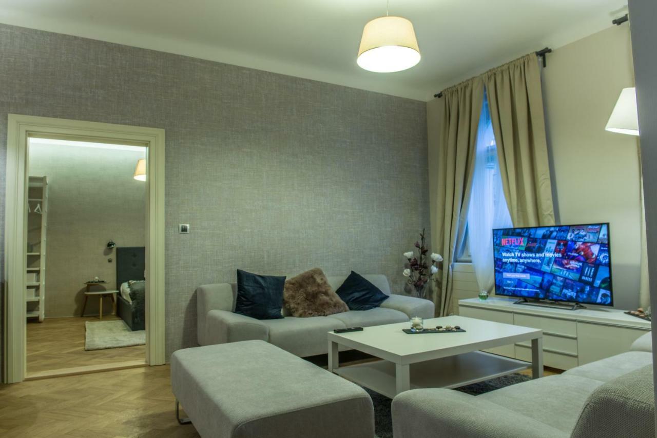 Exclusive 3 Bedroom Top-Notch Flat, Great Location Prag Exterior foto